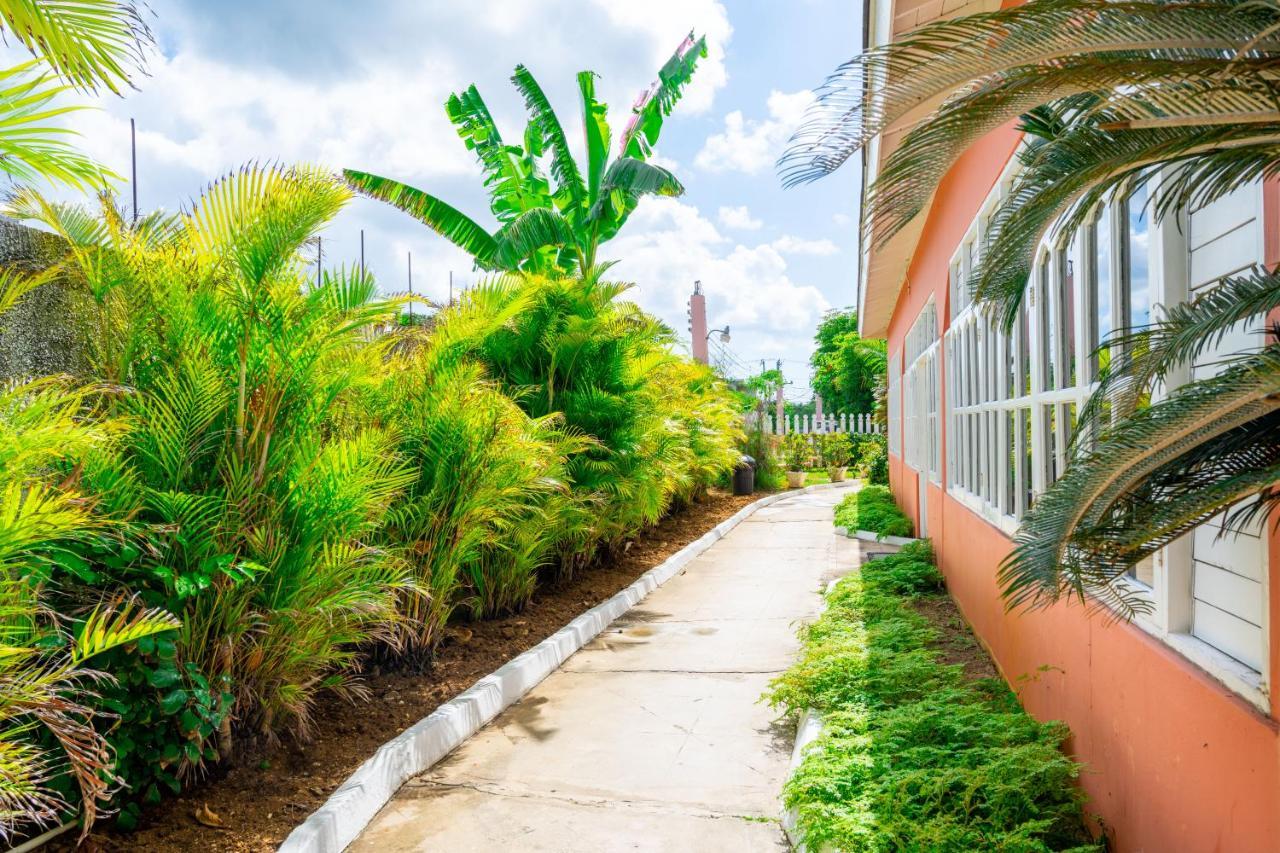Shields Negril Villas Kültér fotó