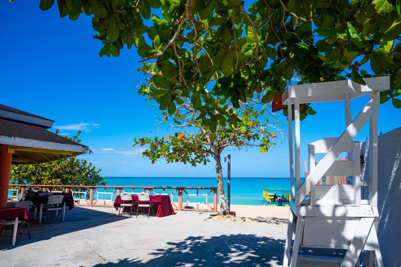 Shields Negril Villas Kültér fotó