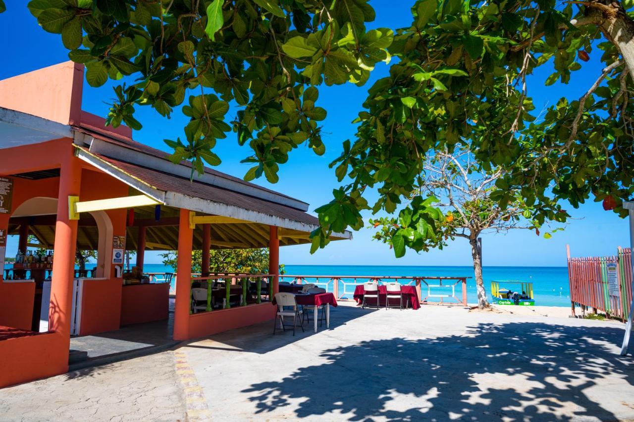 Shields Negril Villas Kültér fotó
