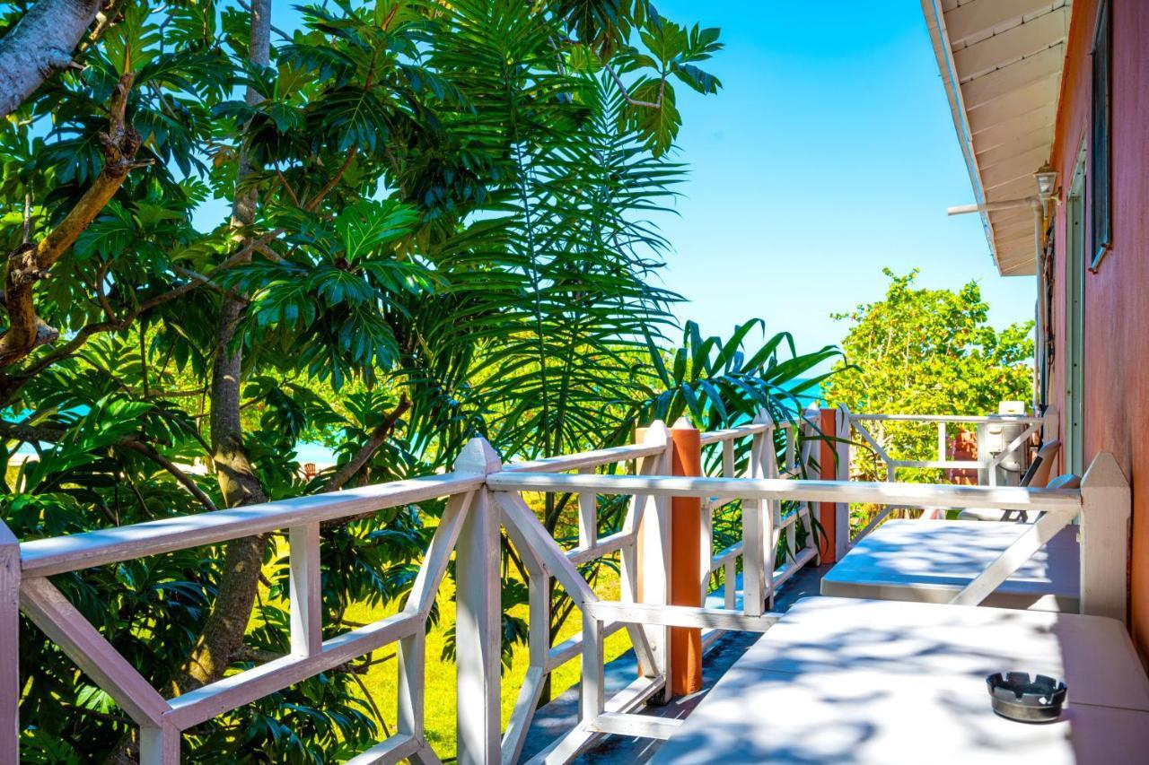 Shields Negril Villas Kültér fotó