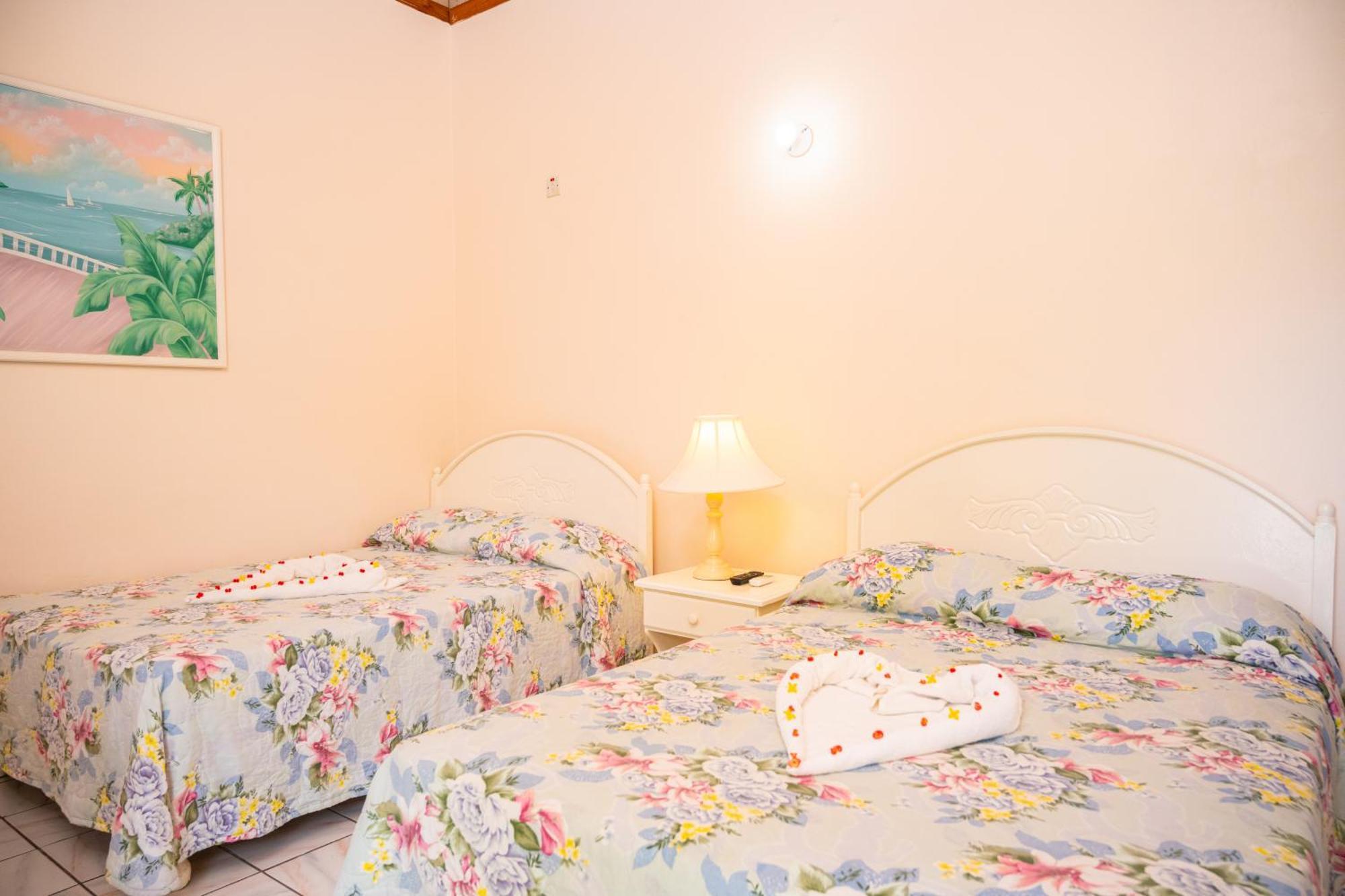 Shields Negril Villas Szoba fotó